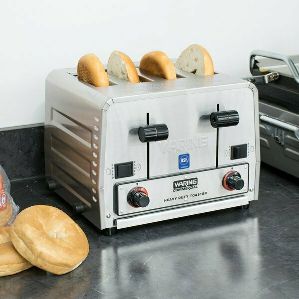Waring Commercial Waring WCT850RC Heavy Duty Switchable Bread and Bagel 4-Slice Commercial Toaster - 120V 929WCT850RC